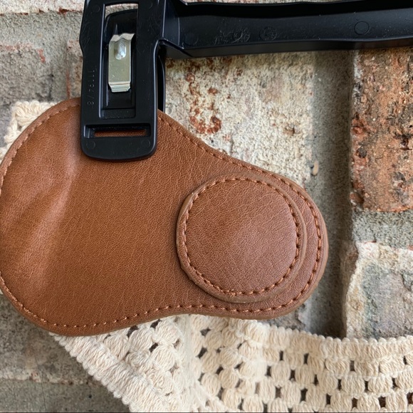 🍒💣 Faux leather crochet stretchy belt - Picture 3 of 6